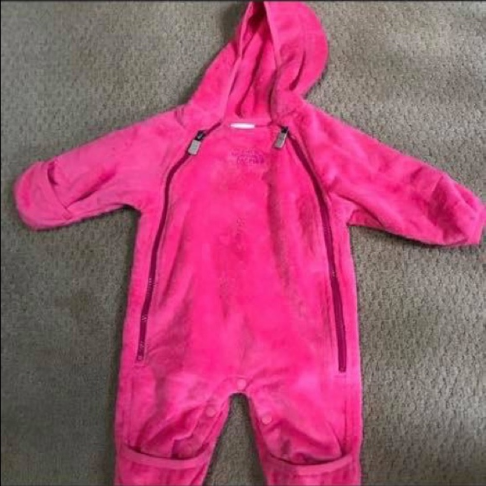SOLD! North face 0-3 snowsuit bunting SOLD!